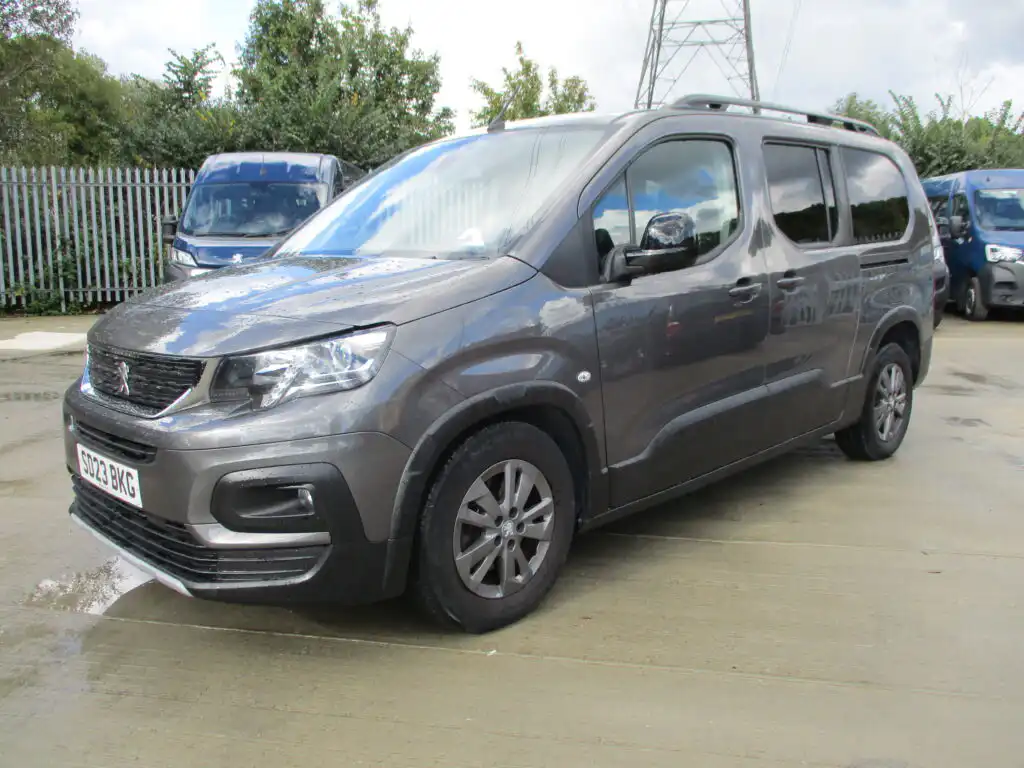 Peugeot Rifter 1.2 Puretech Allure Premium EAT8 Start+Stop J47428