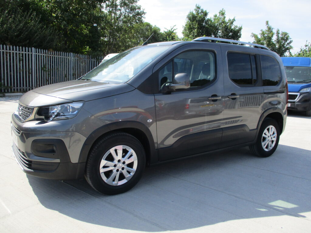 Peugeot Rifter 1.5 BlueHDi 100 Allure Start+Stop J46744